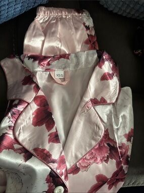 Pink Satin Floral Pajama Set - XS/S